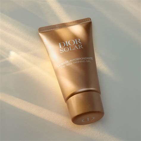 dior solar self tanning gel.